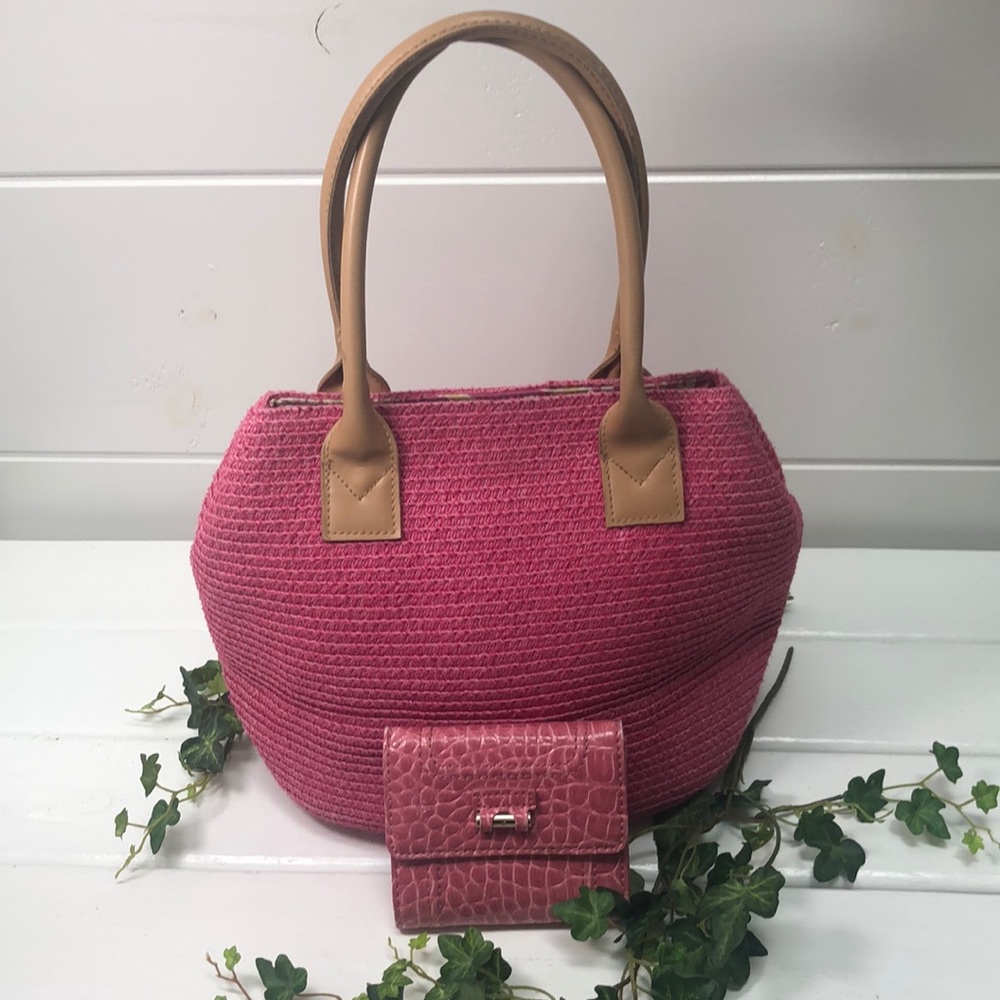 Jaclyn Smith Straw Purse with free pink mini wallet